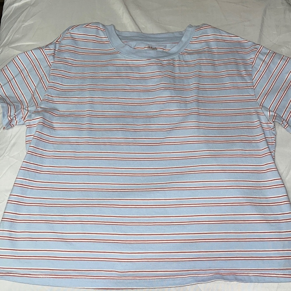 * size: M
* brand: ana
* color: blue,orange, white